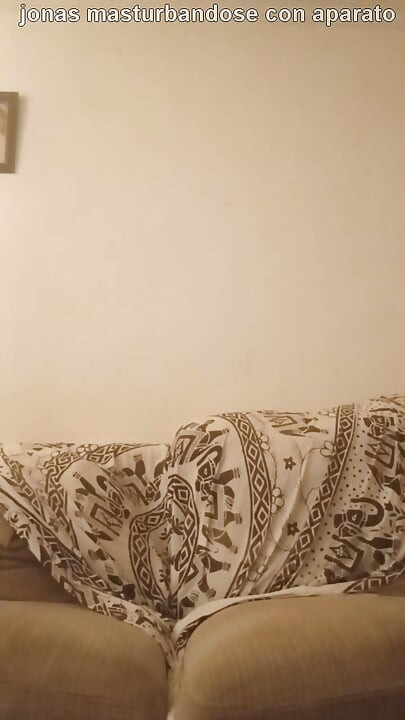 Jonas Masturbating with Bribrador