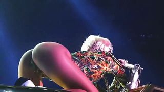 Горячая задница Miley Cyrus
