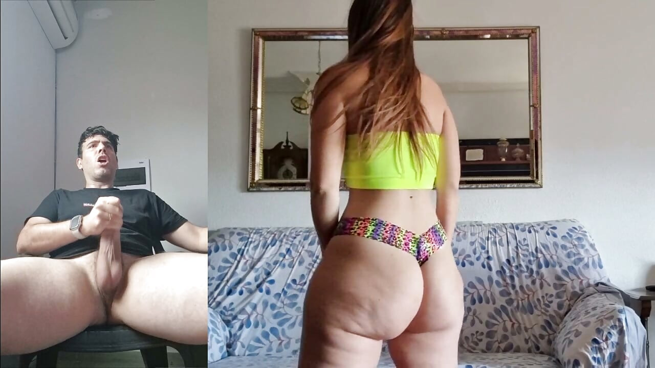 תחת גדול של בלונדינית מחמם זיונים במהירות