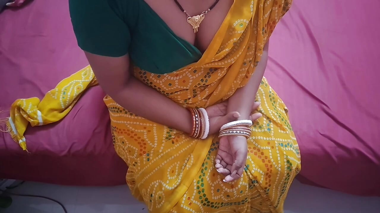 Aunty mai to bas Flat dekhne aaya tha, aap chuchi kyu dikha rahi hain