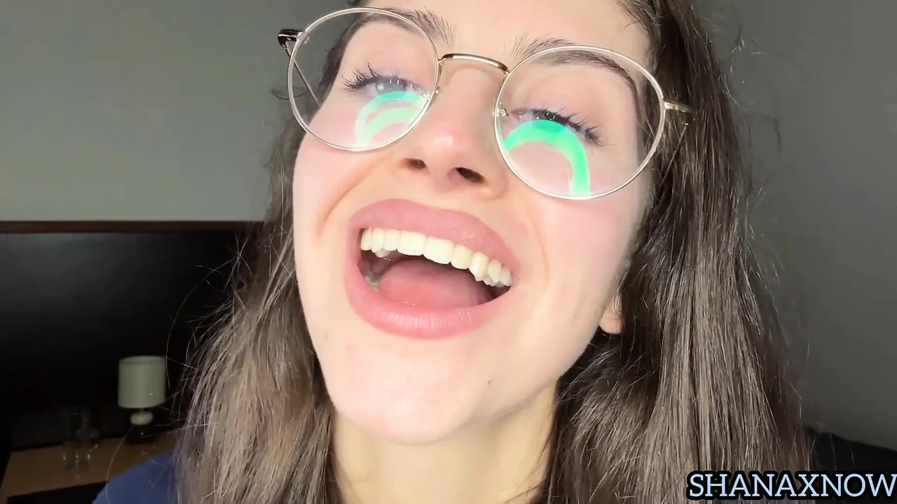 Fetish Talking Before Devouring You Uvula Mouth Fetish