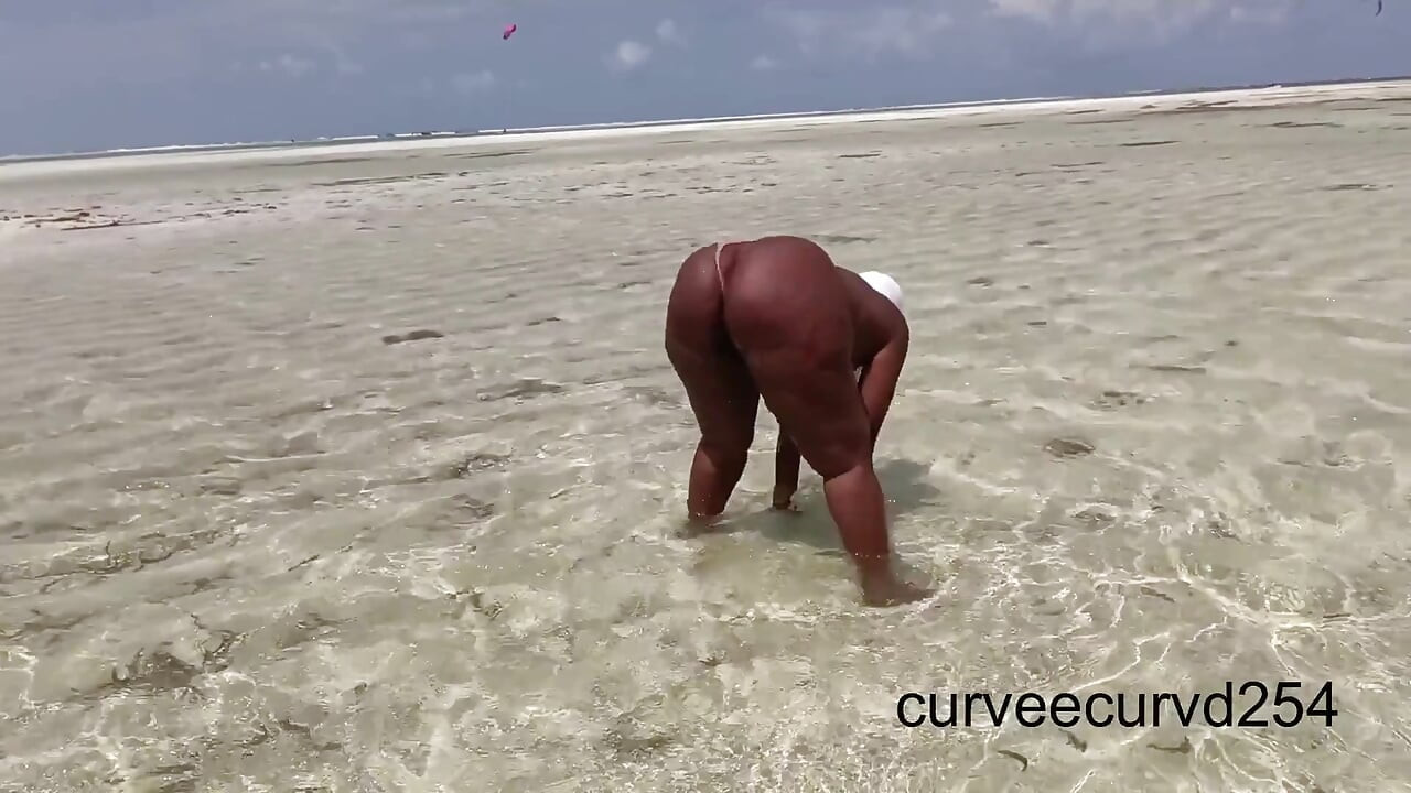 Expunere pe o plajă din Africa