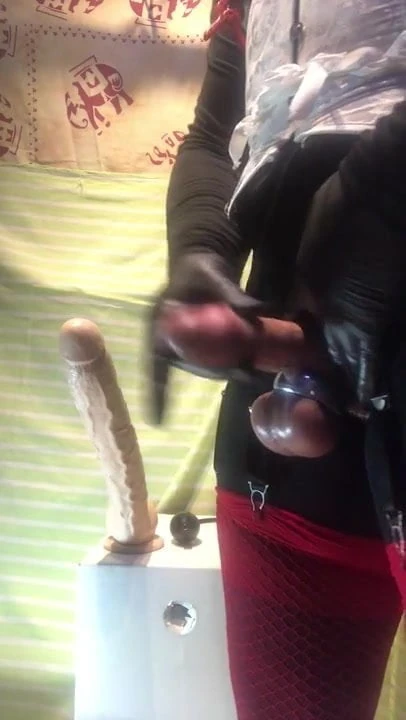 MASTURBATION COCK RING BUT PLUG IN ASSHOLE