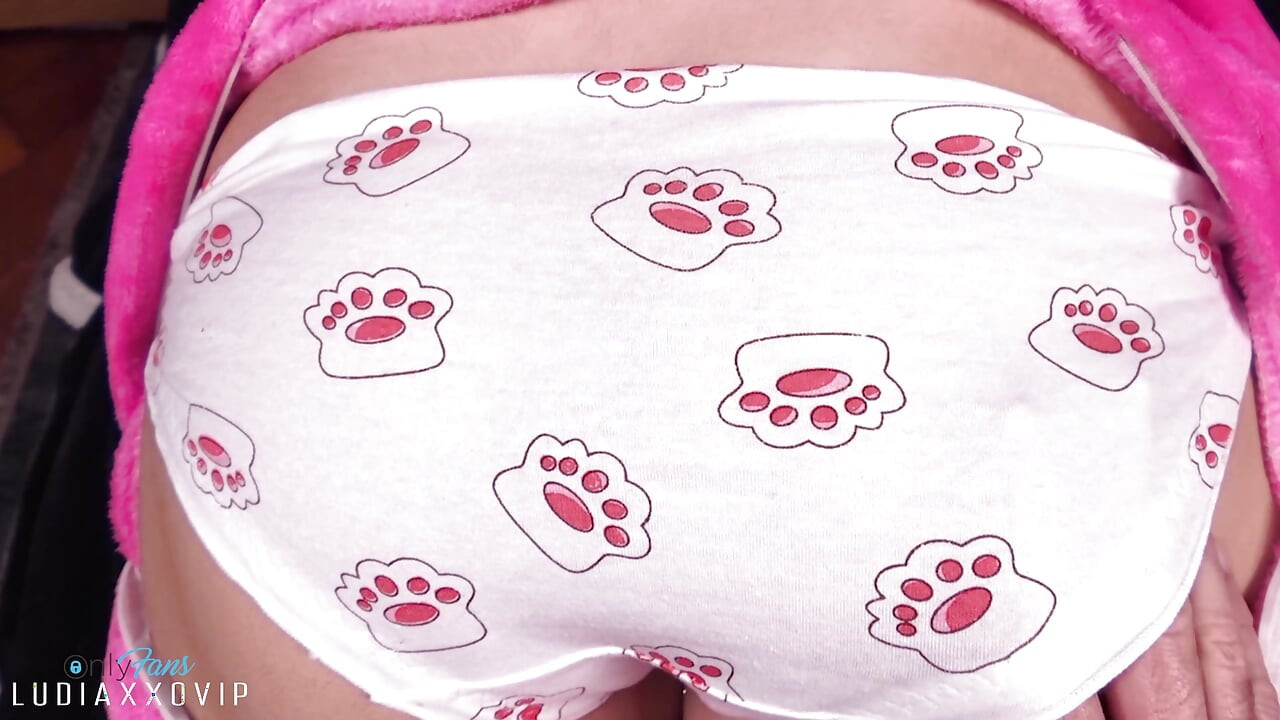 Innocent girl seduced by perv stepdad!