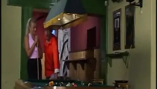 Dorfschlampen - Landmädchen Werden Auf Dem Land Roh Gefickt!