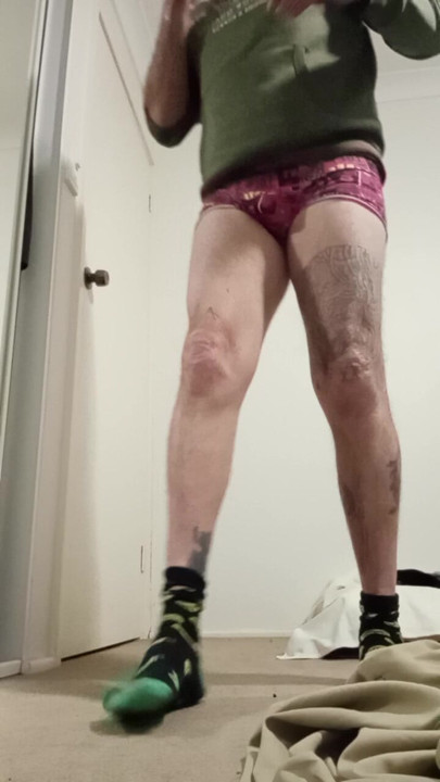 Nude me