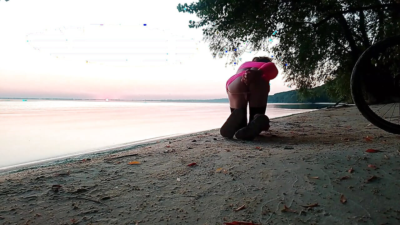 การเจาะทะลุในยามรุ่งสาง