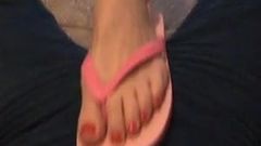 Monique's pink flip flops footjob