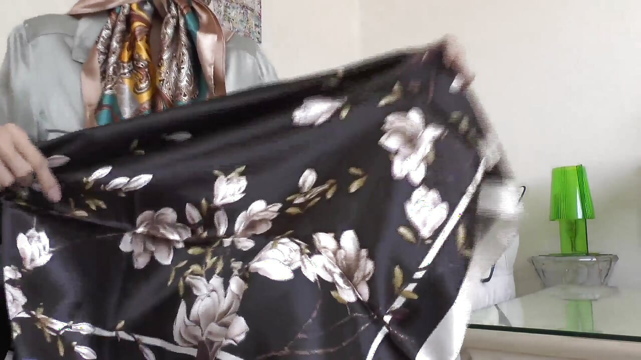 Selendang satin baru ibu tiri awak menghidupkan awak! Segala-galanya Sangat Cantik Berkilau! Lady Victoria Valente