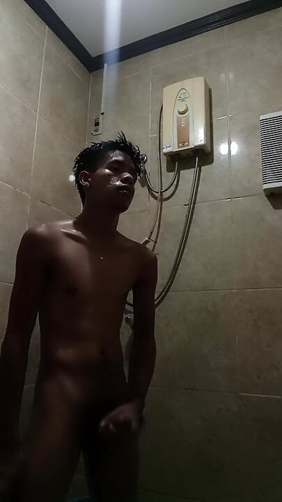 Twink Jameson's Hot Outdoor Wank & Soapy Shower Play
