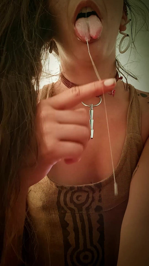 To taste my venom, it is only pleasure 🐍
