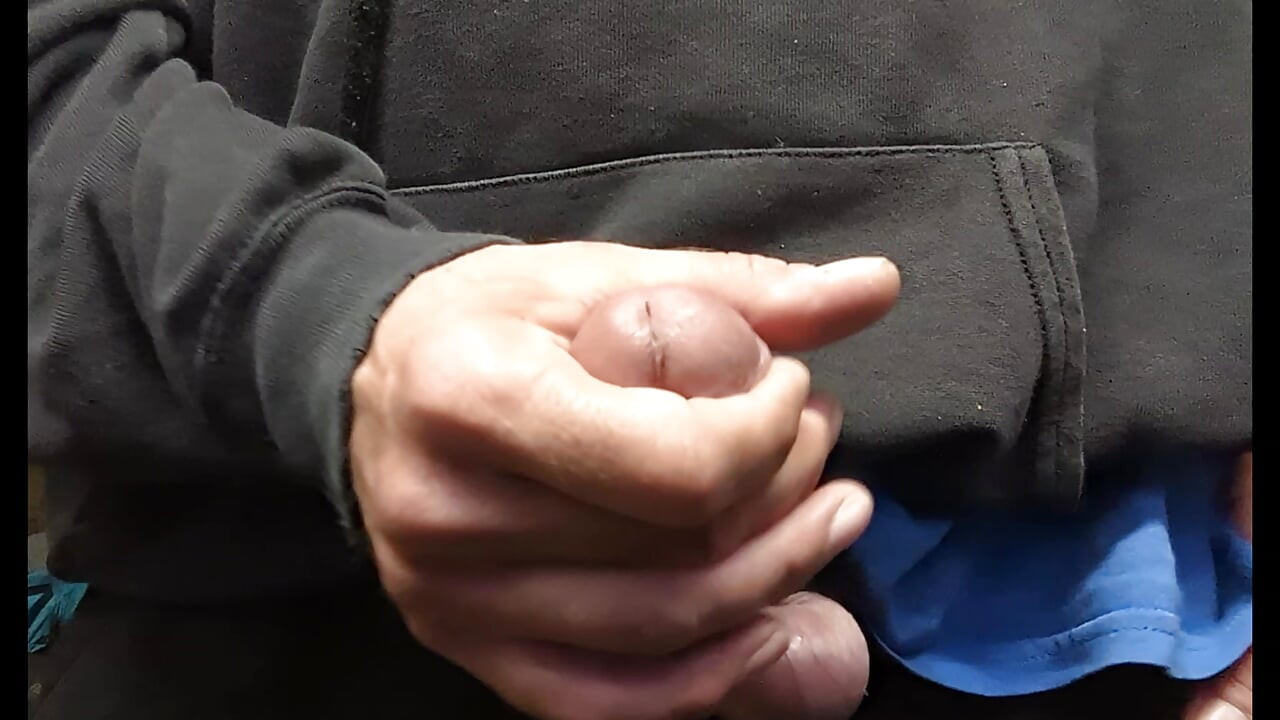 Zadirkujem svoj vezani kurac