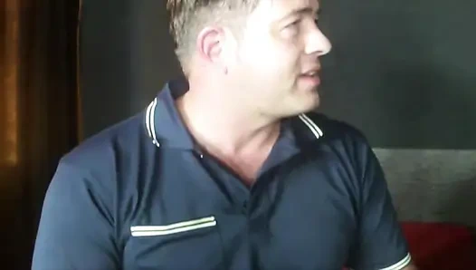 Крошка из Франции получила большую порцию спермы в ее рот