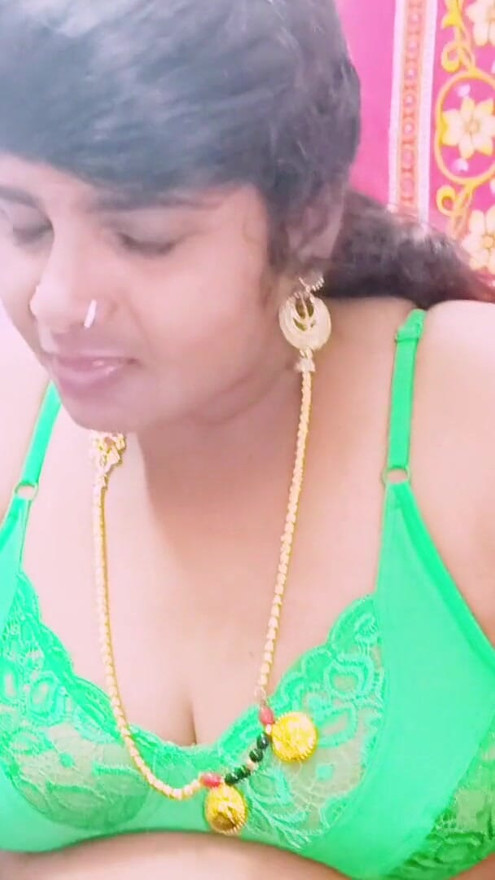 Desi stepmom deep through blow job. | Clip 1