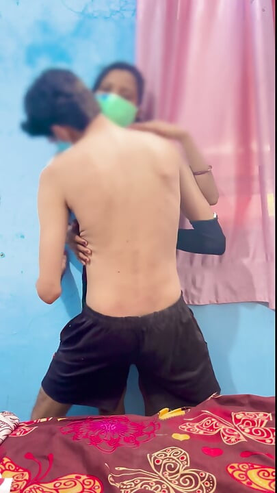 Mere boyfriend ne ghar bulakar sex kiya bahut achha laga