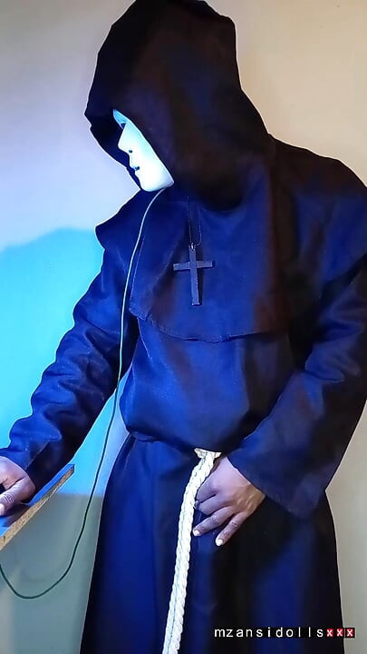教堂服务后的肮脏牧师高潮