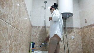 taking a shower in a shirt masturbating with a dildo – hairy