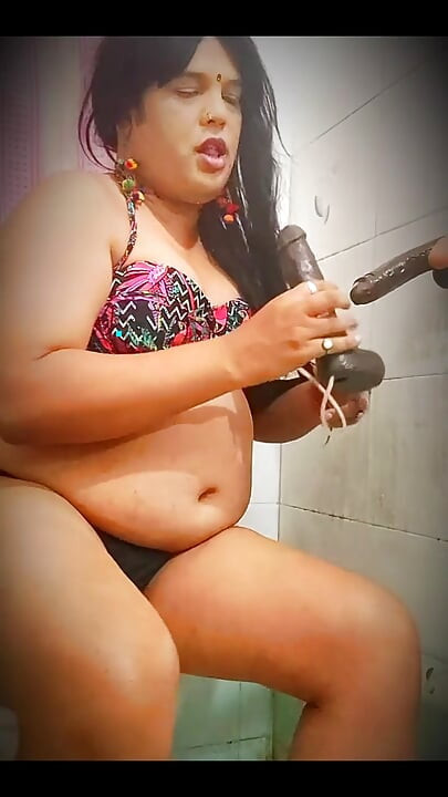 Sissy House - 2823162055