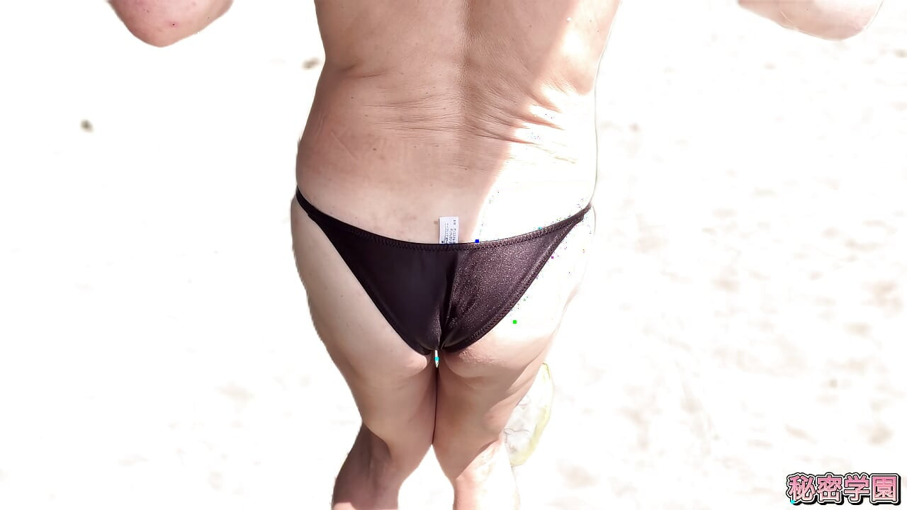 I sunbathed in a tiny bikini. SecretGakuen