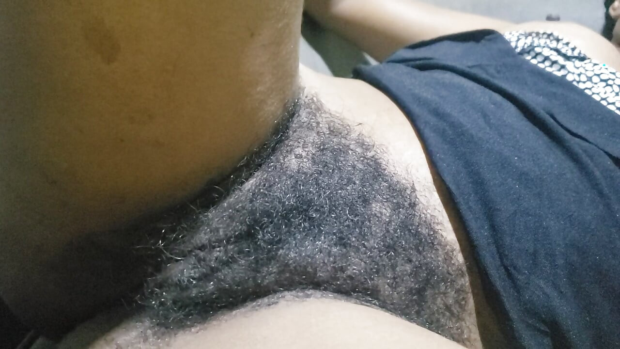 Amatööri kypsä nainen, jolla on iso luonnollinen kuuma pillu ja seksikäs milf xxx