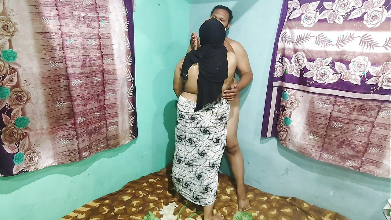 Sexy muslim bich dancing for money and cheap cock