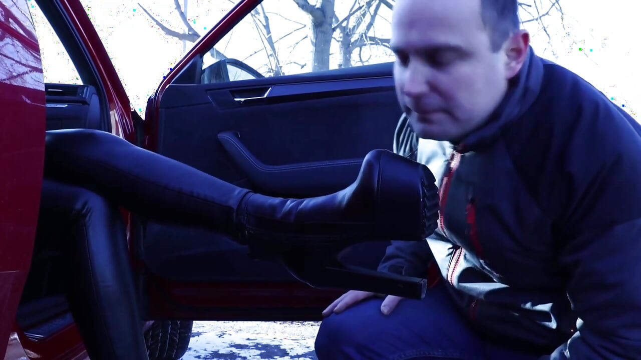Public Boot Cleaning Slave Earning His Pay