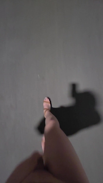 Must-see moment from "Shemale Ting Xuan Office lady pees outdoors"