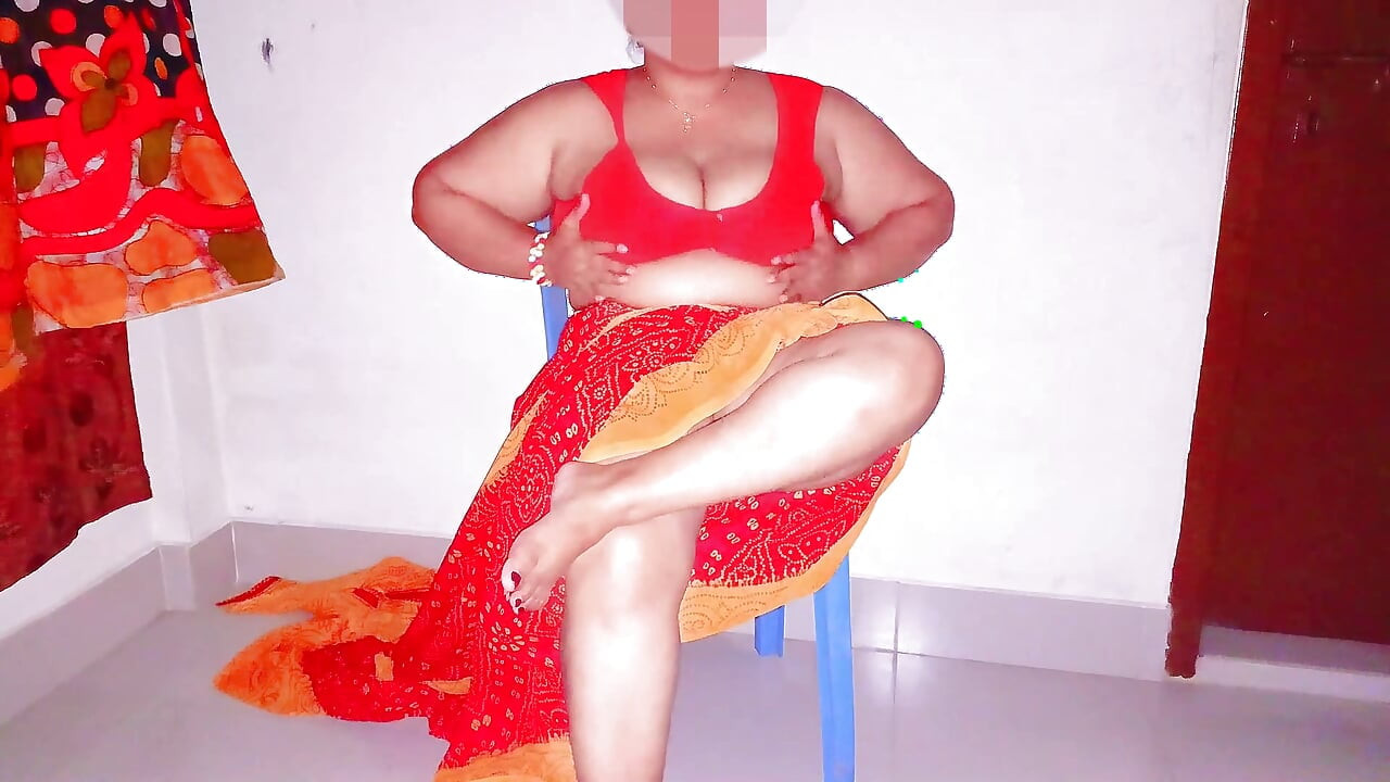 Desi beautiful woman showing her milky ass and fingering her pussy