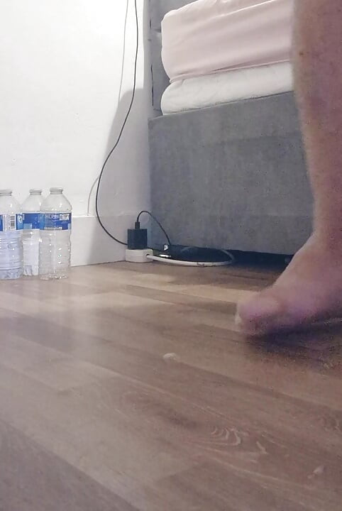 Minha bunda grande precisa ser fodida com força