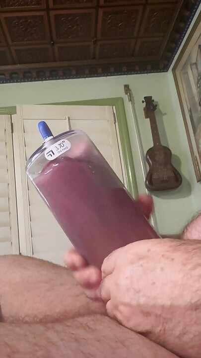 1주일 밤에 자지 거인을 펌핑하는 유쾌한 느낌