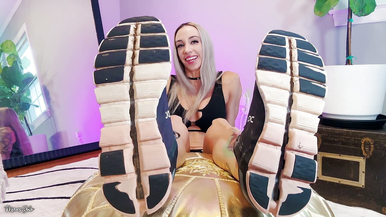 POV Self-tickling Foot JOI with Holes My Socks: Mars Solo