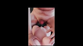2 Handfree Cumshots and a Creampie