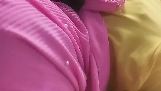 Indonesian housewife secretly met her husband before he returned home.