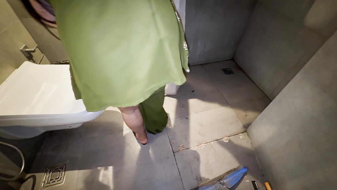 Ghar Ki Shadi Mein Cousin Behen Ko Bathroom Mein Le Jaa Ke Chudai Ki