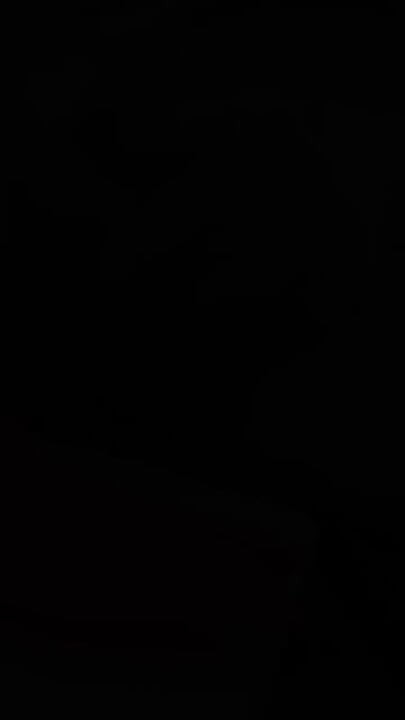 Masturbasi dengan ludah dan krim dengan mainan seks yang dikeluarkan - Mega!