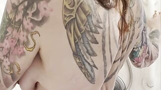 Jeu solo - regardez-moi prendre une douche