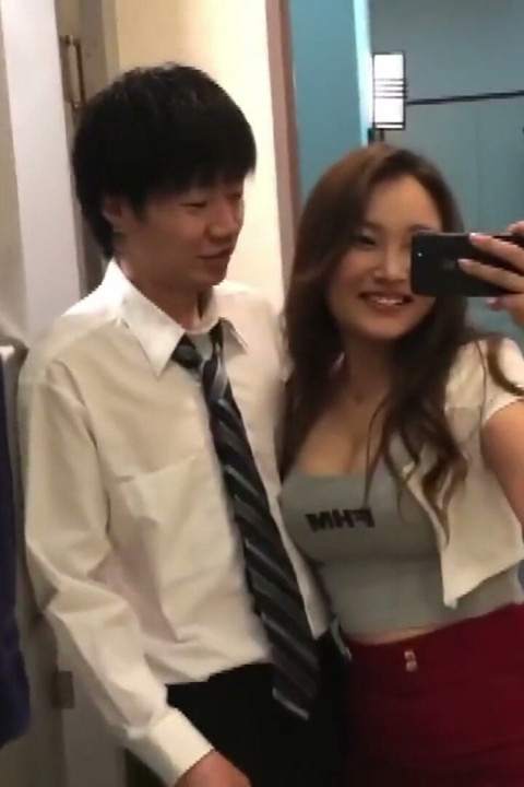 내 거유 결혼 첫사랑 재회 - 비밀 섹스로 이어지는 그녀의 괴롭히는 - 1부