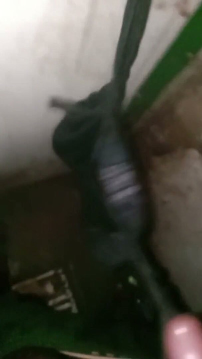 Black bra bua ki masterpition black bra bua ka bra chori karke Maine usmein bathroom ke andar hath mein sthul | Clip 1