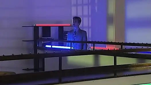 Mega ateşli Alman sürtükler anal grup seks festivalinin tadını çıkarıyor