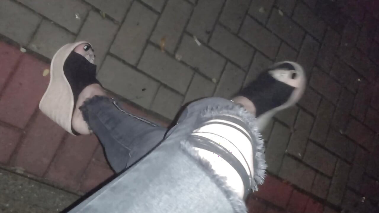 crossdressing in public