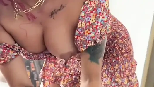 Aşırı saksodan sonra çılgın sikiş - seksi sarışın latin bakış açısıyla misyoner ve domaltarak sert sikiliyor
