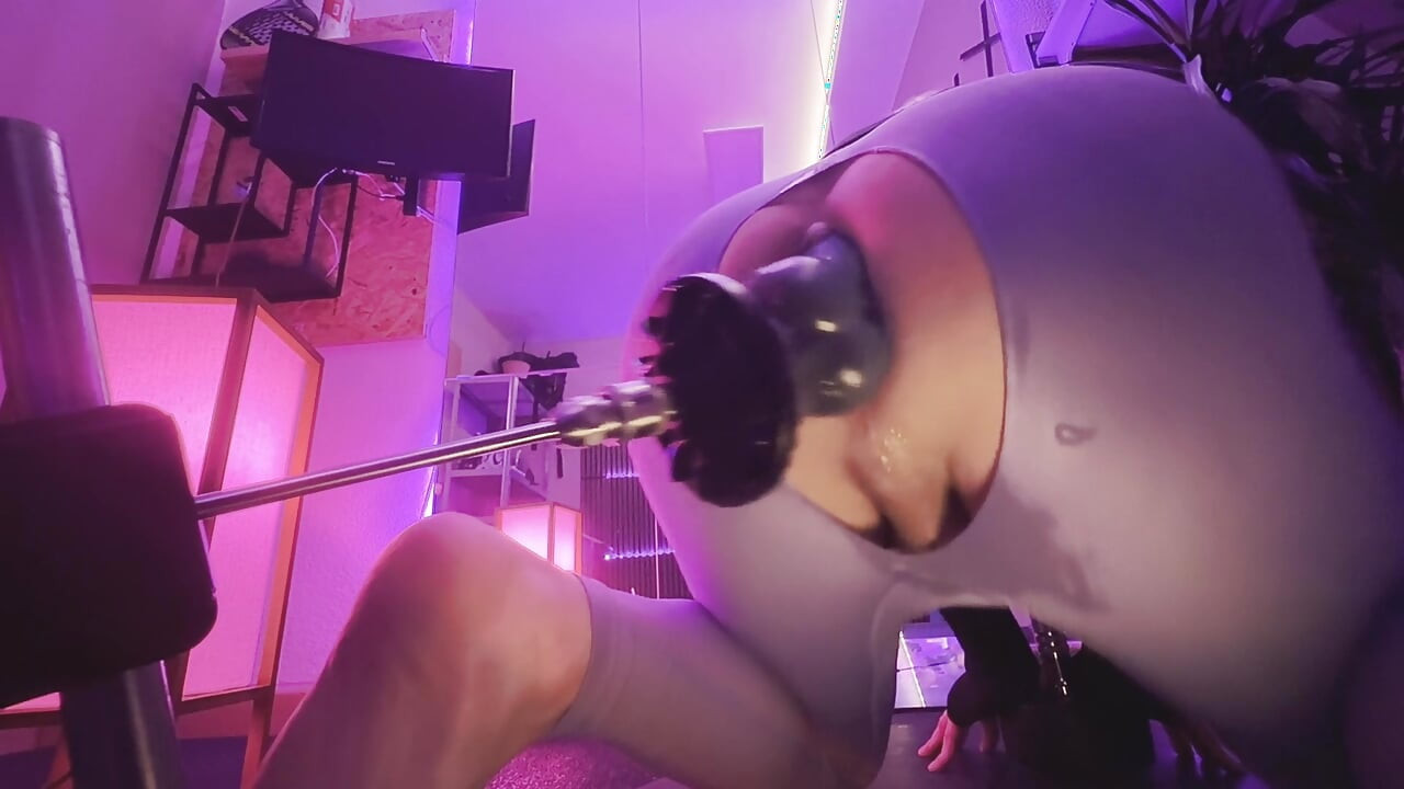 Sissy Elvi Lynx Hardcore Anal Fuck Machine and Anal Gape