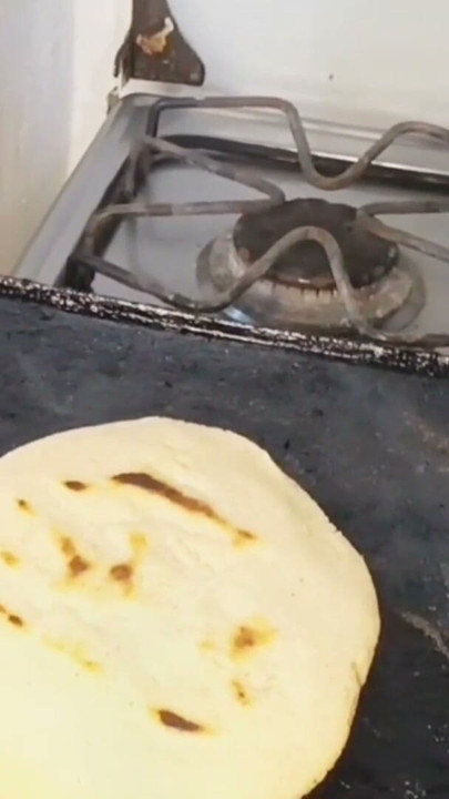 Big ass latina girl makes food and twerks in the kitchen | Clip 2