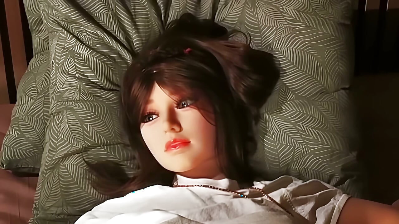 Funwest Doll Chloe has to pay the rent - with AI sequences