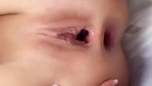 Yaramaz sarışın ve sıkı göt deliği