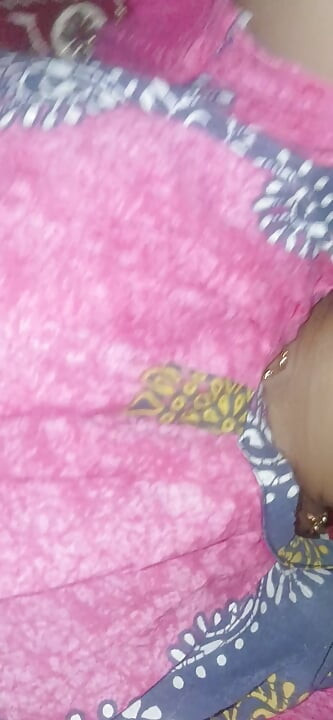 Une belle-mère profite de la nuit avec son beau-fils, audio bengali clair