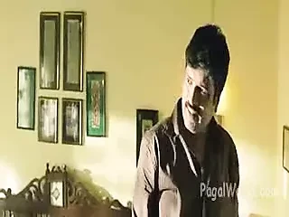 Mătușă indiancă cu un băiat tânăr