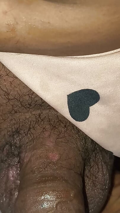 Anální prcání dildem