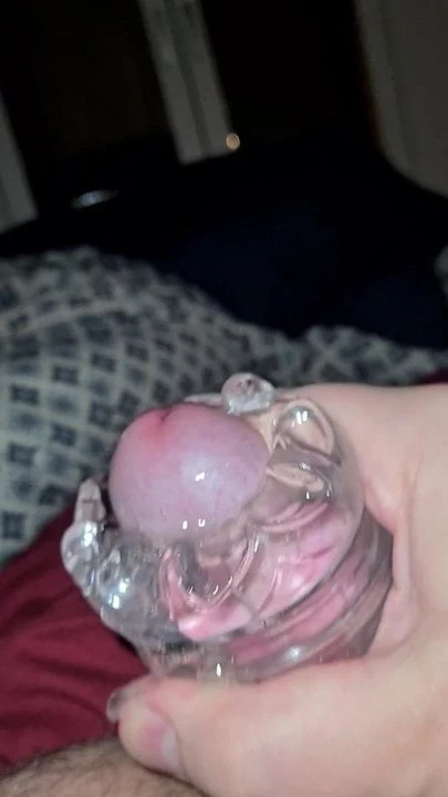 Cumshot with sextoy