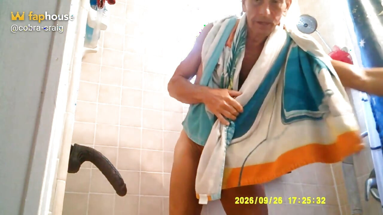 9-26-26 desnuda después de la ducha de bronceado y la gran bad Leroy Brown se monta